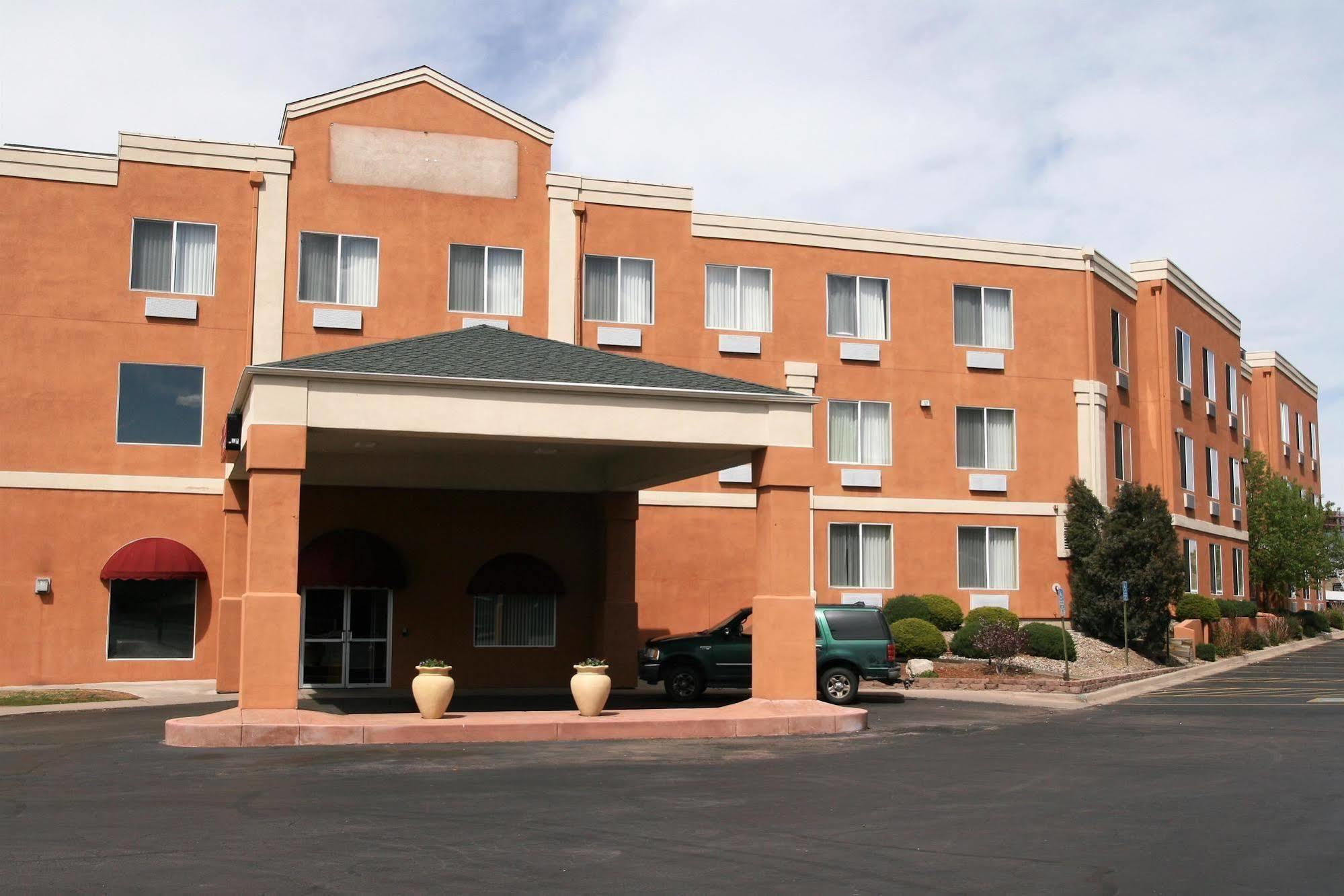 Baymont By Wyndham Colorado Springs Hotel Exterior foto